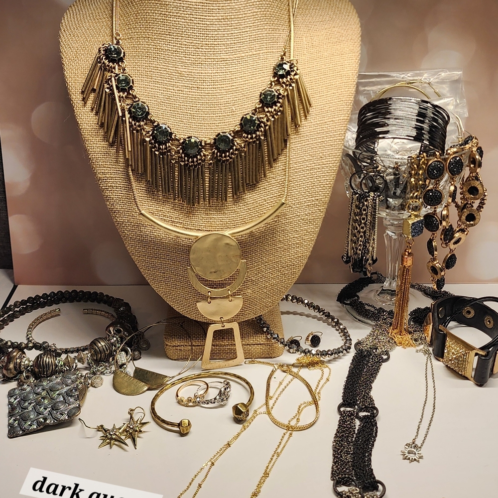 Gold and Black Statement Necklace Set